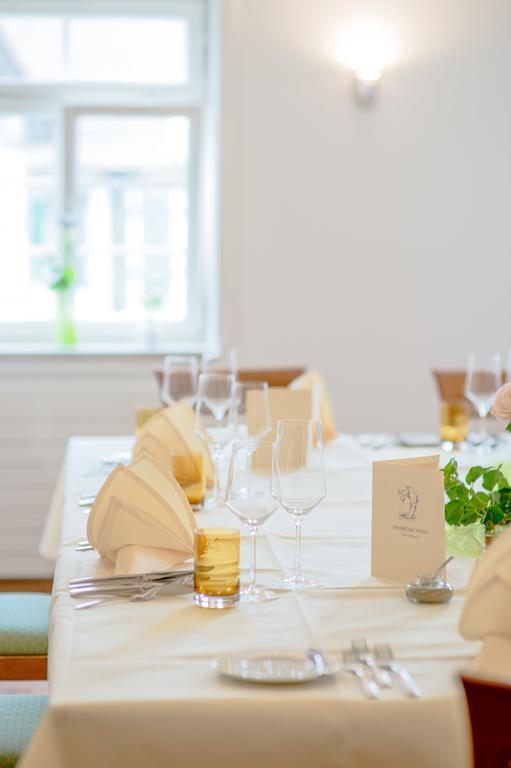 Boutique- Und Businesshotel Herrenkueferei Markgroningen Bagian luar foto