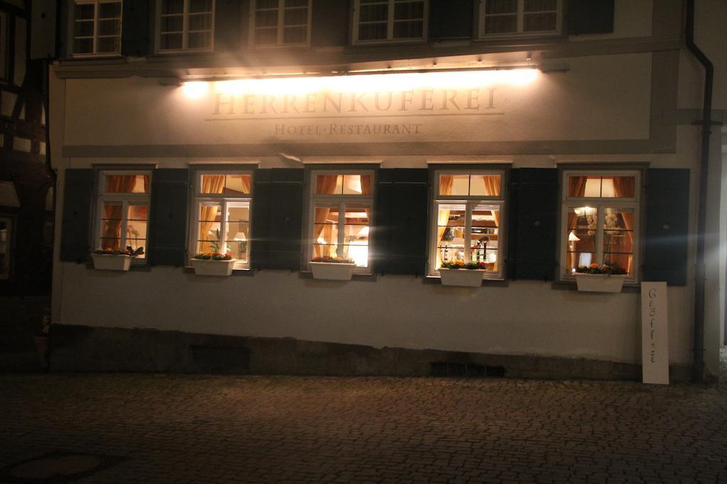 Boutique- Und Businesshotel Herrenkueferei Markgroningen Bagian luar foto